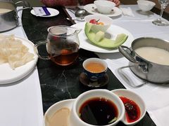 -红鼎豆捞·非遗鲍皇汤火锅(宝丰路店)