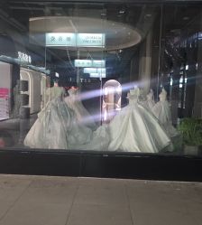 -喜爱高定婚纱摄影
