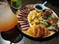 -The Cheebat 锌吧·Bistro(体育西店)