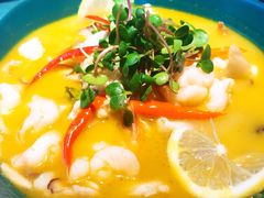 花开酸汤鱼虾跳-蜜桃花开·中西融合菜E&W(南长街店)