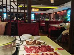 大堂-潮泰牛肉火锅 · 创于1992年(车公庙店)