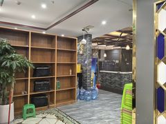 -凤凰路何眼镜香辣蟹(花果园店)