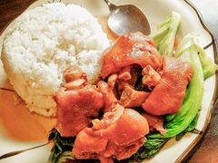 秘制猪手饭-荣记拉肠(丽江店)