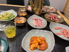 -臻牛烤肉