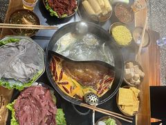 -重庆故事姊妹老火锅(财经学院店)