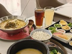 -妈妈故事米线(市府恒隆店)