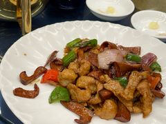 -郑猛记石岐鸽主题餐厅(长江店)
