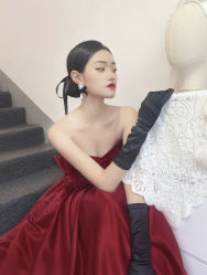 -莫小姐婚纱