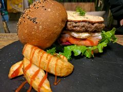 -HIGH FIVE哈福手工汉堡(桂林路店)