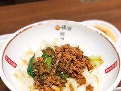 -顺溜·手工刀削面·黑金店(铜锣湾店)