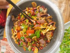 -老滇山寨•云南特色菜•地方菜•民族风情歌舞表演(金碧店)