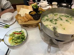 -丁里羊肉小镇(天鹅湖总店)