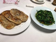 韭菜炒香菜-同庆楼(天鹅湖万达店)