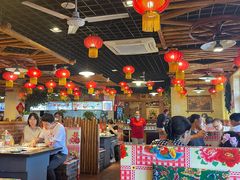 大堂-靠山屯东北农家菜(八龙桥雅苑店)