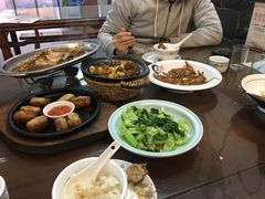-临街徽菜馆·正宗黄山味