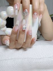 -UN·桃喜日系美睫美甲