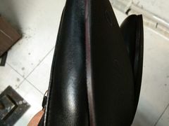 -京伟修鞋洗鞋奢侈品皮具护理店