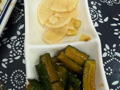 -八两八金·莱芜特色炒鸡(市南漳浦路店)