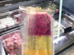 -顶东面包花园·生日蛋糕(世博店)