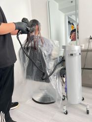 -LILI·HAIR SALON理理造型