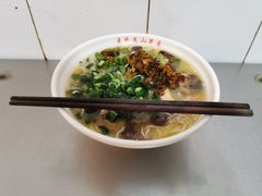 -文山荷鲜居(翠湖店)