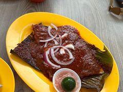 -东海岸人工湖美食村