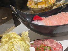 -老房老舍重庆火锅(假日城市店)