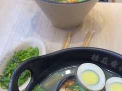 -桂在香知桂林米粉(红博中央公园店)