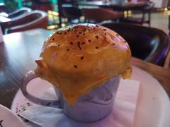 传统法式酥皮黒菌蘑菇汤-Famous肥猫墨西哥音乐餐吧(五棵松华熙LIVE店)