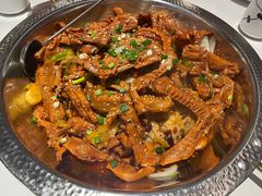 -张大师鸭爪爪特色干锅(南湖店)