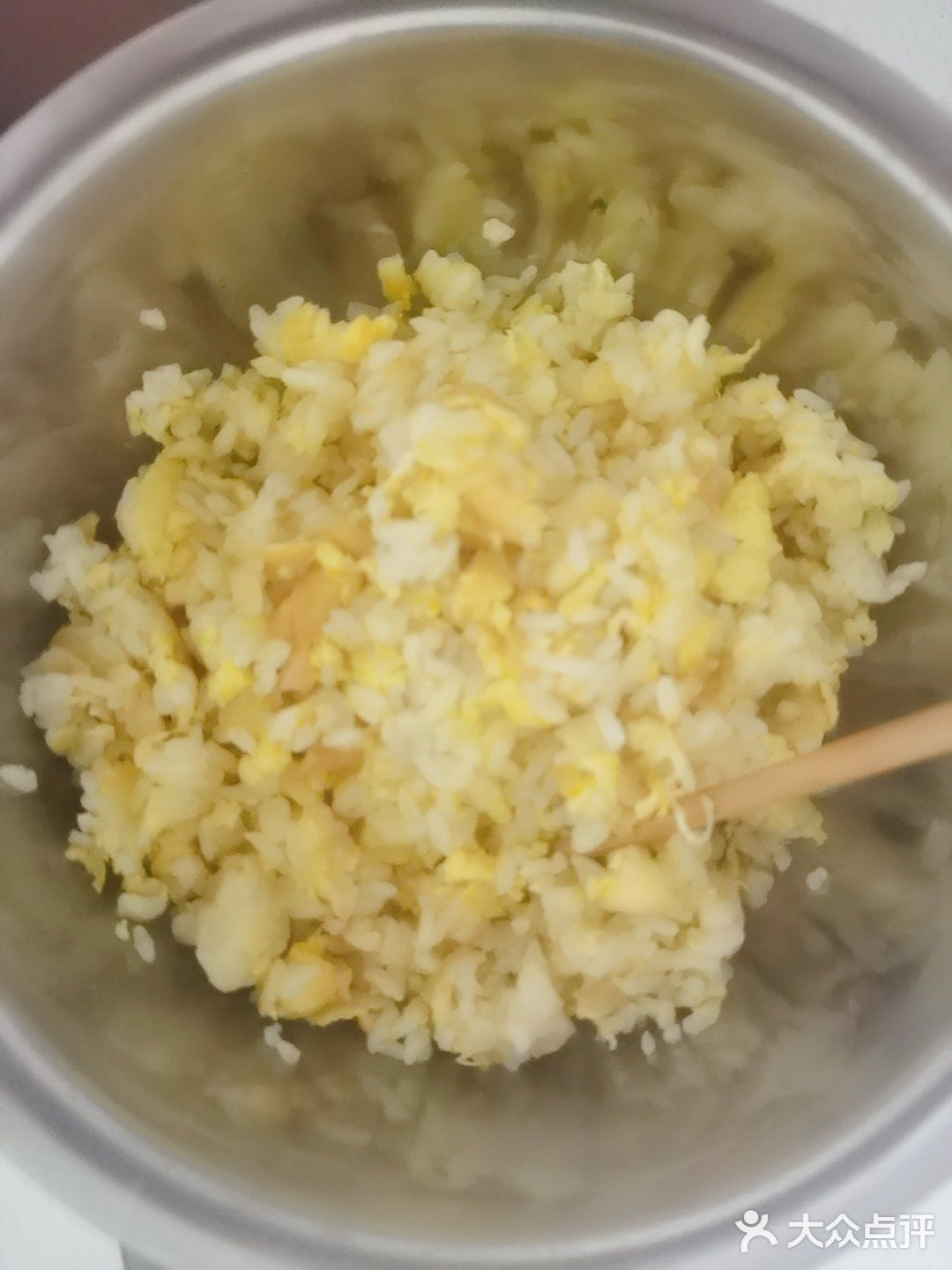 买了好多好多生活用品，冰箱塞得慢慢的，小家渐渐成型起来