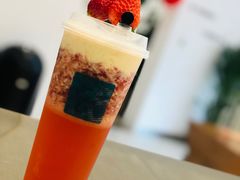 满杯草莓芝士-8街壹号(富园广场店)