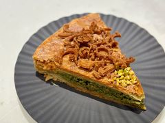 国王饼-潮一不贰·法式甜品·生日蛋糕·西式简餐(外滩店)