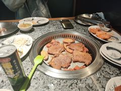 -阪尚皇·原切牛排·烤肉火锅自助(北京路店)