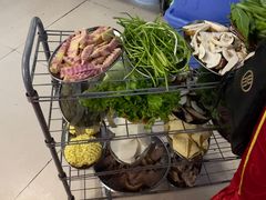 -老石黑山羊毛驴肉火锅(金凯广场店)