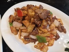 -木卡买提新疆餐厅·清真(新里海顿公馆店)