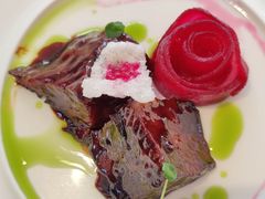 低温慢煮烟熏果木牛小排-青岛遇见米兰(八大关店)