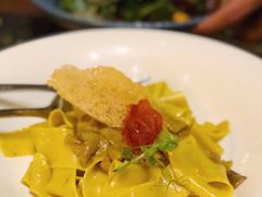 藏红花野生牛肝菌手工宽面-OGGI TRATTORIA PIZZERIA(深业上城店)