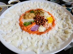三文鱼鱼生捞起-猪肉婆私房菜(容桂总店)