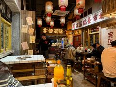 -旧街市鲜货老火锅(大光路店)