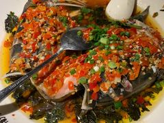乡里剁椒小鱼头-老湖南民间菜·牛肉十八炒(花都店)