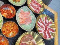 -臻牛烤肉