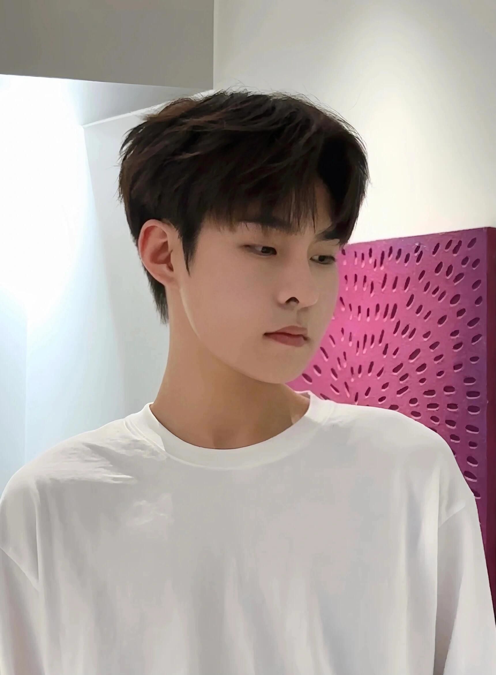 韩式风格 括号刘海 好打理,自然吹干就非常有型 #少年感发型 #男士