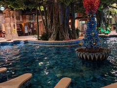 -泉城欧乐堡戏水湾艺术养生温泉