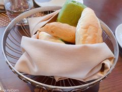 餐前面包-Kathleen's Waitan 凯圣琳江景西餐厅(外滩店)