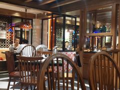 大堂-江边城外烤全鱼(方庄时代购物中心店)