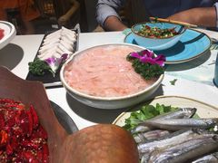 -墨居上隐·院子里火锅(峨眉店)