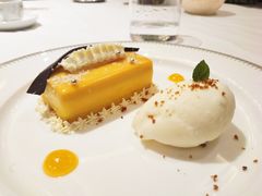 -La Villa French Restaurant
