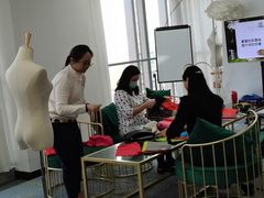 -四季美学色彩形象管理服装搭配
