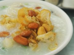 艇仔粥-穗银肠粉店(东川路店)